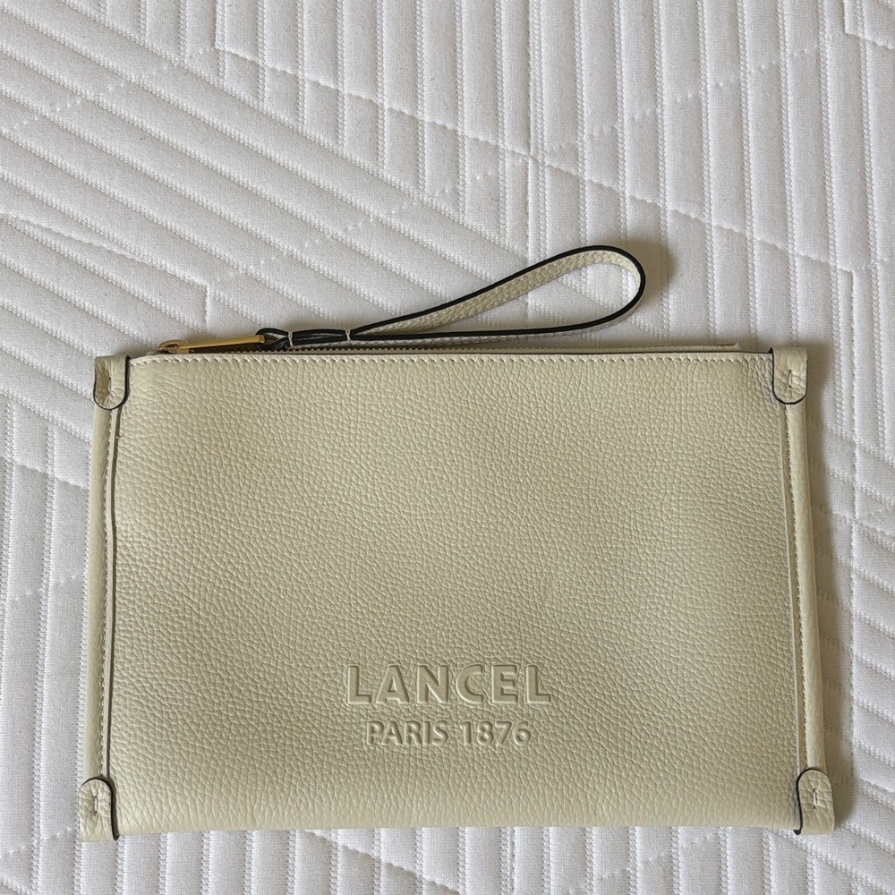 Jour de Lancel Leather Wristlet Pouch in white